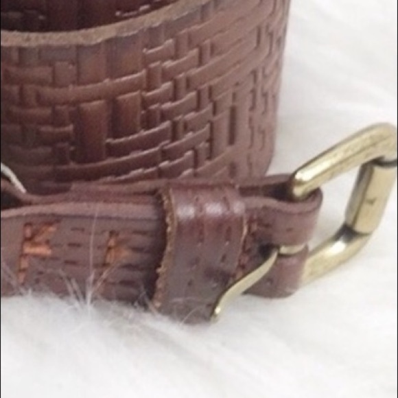 Fossil tooled weave leather belt size s/m - Picture 6 of 7